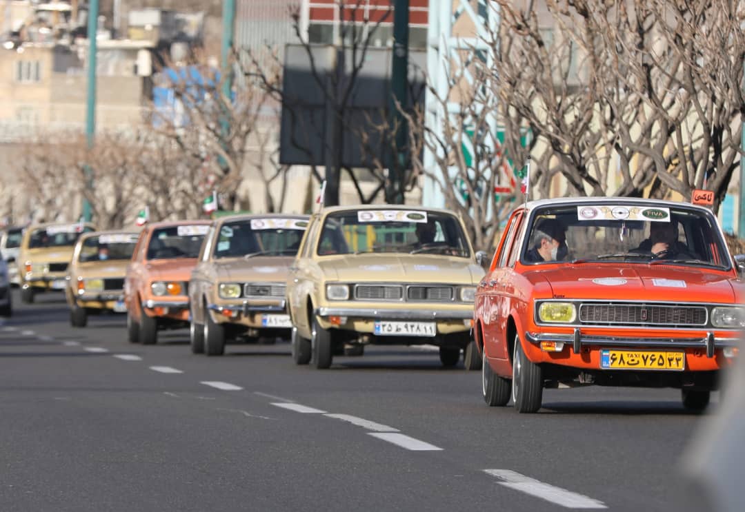 برگزاری اولین رژه کلوپ ملی پیکان با حضور قدیمی‌ترین تاکسی پیکان ایران
