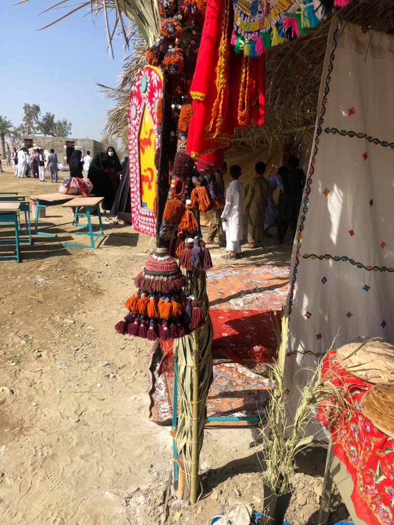 نمایشگاه گردشگری و عشایر در بخش پیرسهراب چابهار برگزار شد
