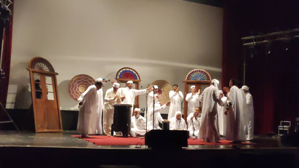 اجرای مراسم زار درمانی جزیره خارگ در جشنواره موسیقی فجر