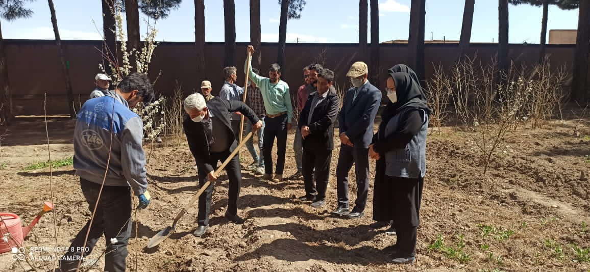 برگزاری آیین درختکاری در پایگاه‌های میراث جهانی، ملی و تاریخی خراسان جنوبی