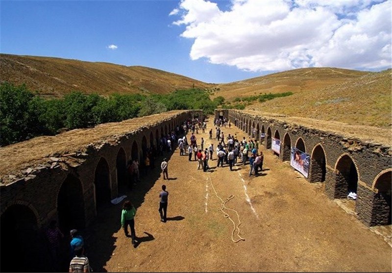 استقبال گسترده گردشگران از روستاهای تاریخی همدان