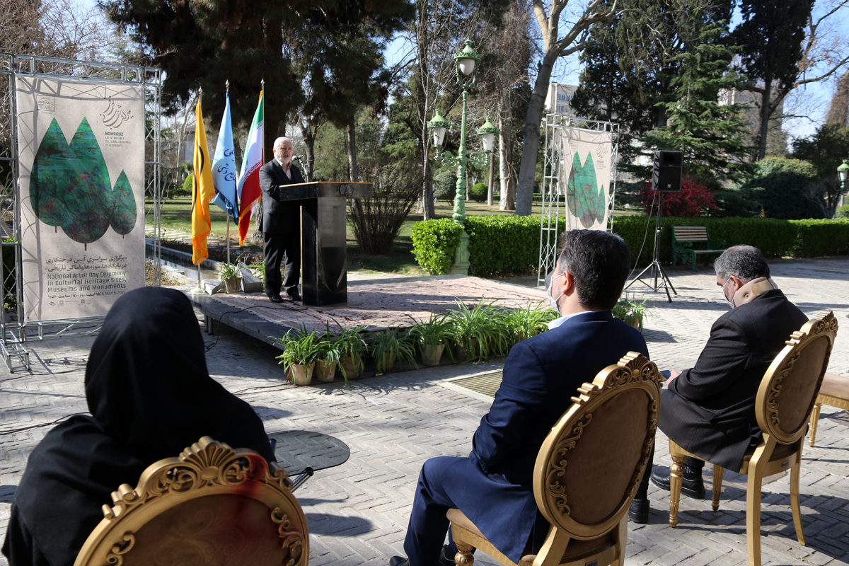 آئین روز درختکاری در کاخ گلستان با حضور قائم مقام وزیر میراث فرهنگی