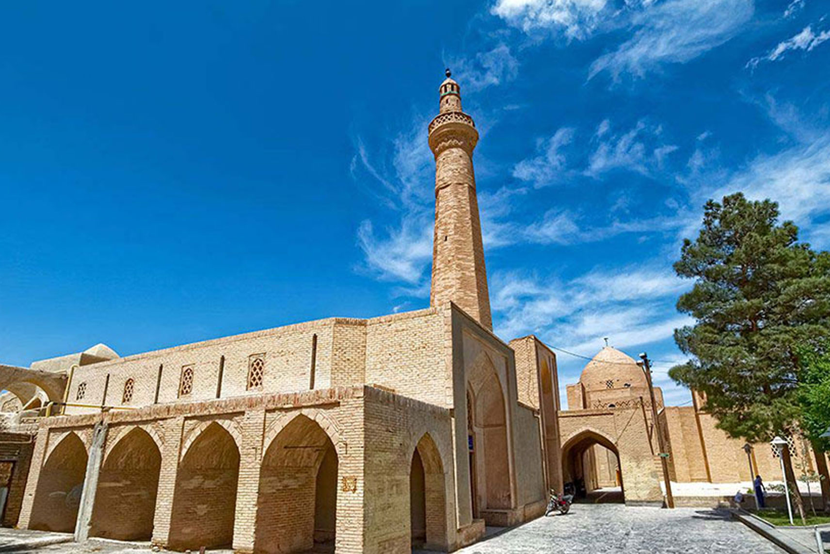 مسجد جامع نائین، نگین کویر مرکزی ایران