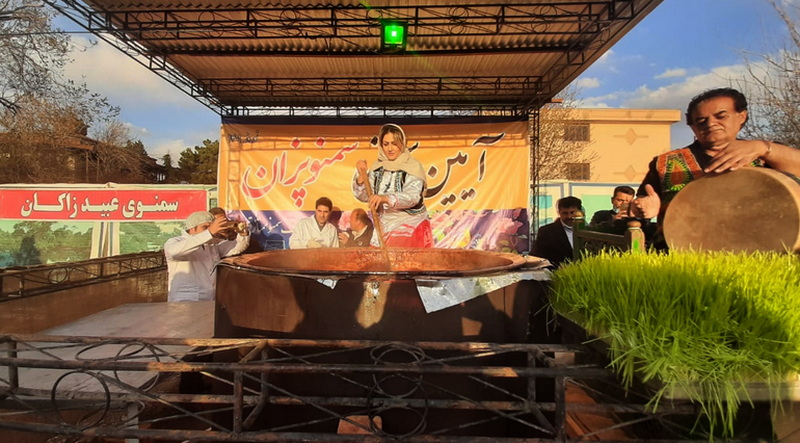 برگزاری آیین سنتی سمنوپزان در دولتخانه صفوی قزوین