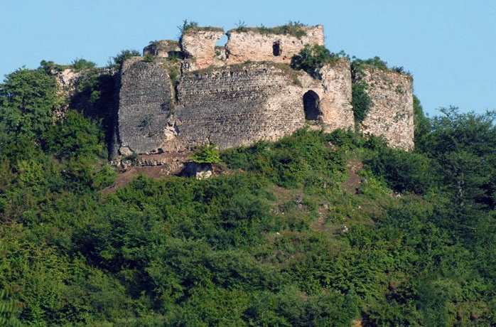 نگاهی به تاریخ قلعه‌های باستانی در گیلان