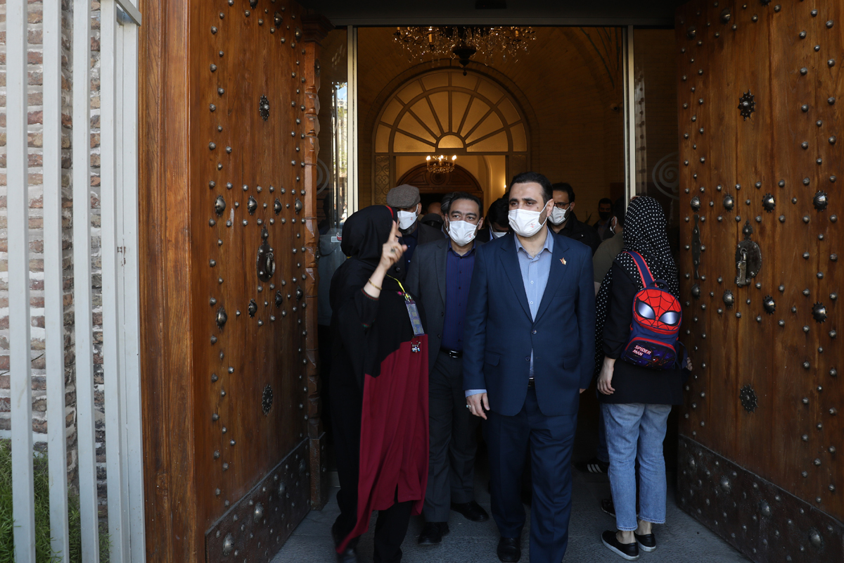 بازدید رئیس ستاد هماهنگی خدمات سفر از اماکن تاریخی واقامتی تهران-1