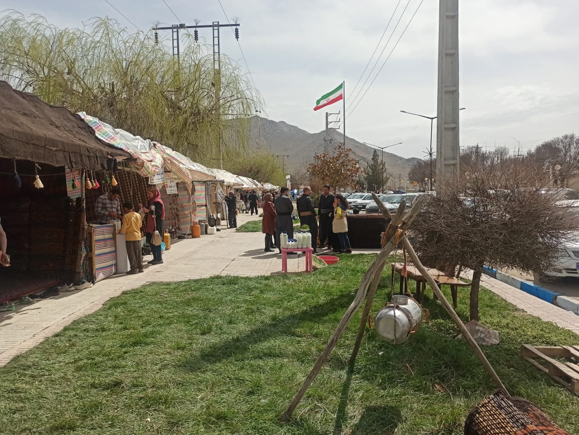 برپایی ۸۵ غرفه صنایع‌دستی در سطح استان کرمانشاه 