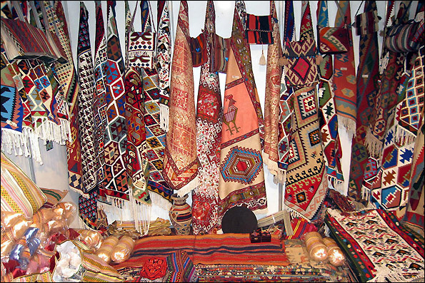 برپایی ۱۷ نمایشگاه صنایع‌دستی در آذربایجان شرقی طی نوروز ۱۴۰۱