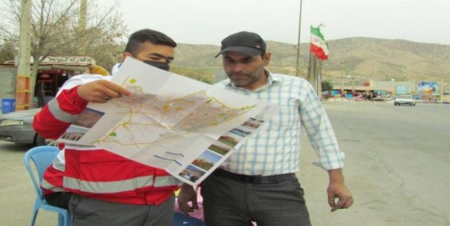 راهنمایی ۲۵هزار مسافر در ایستگاه‌های نوروزی هلال‌احمر فارس