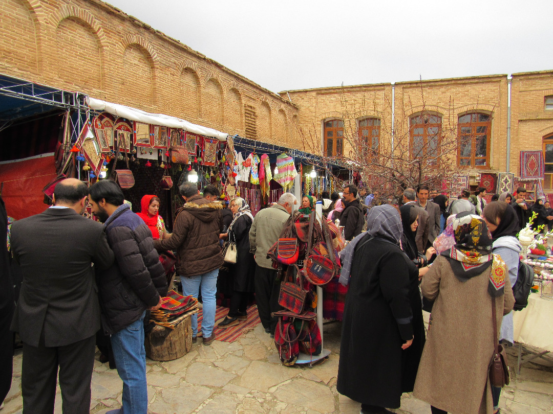 رشد چشم‌گیر فروش محصولات صنایع‌دستی کردستان در ایام نوروز