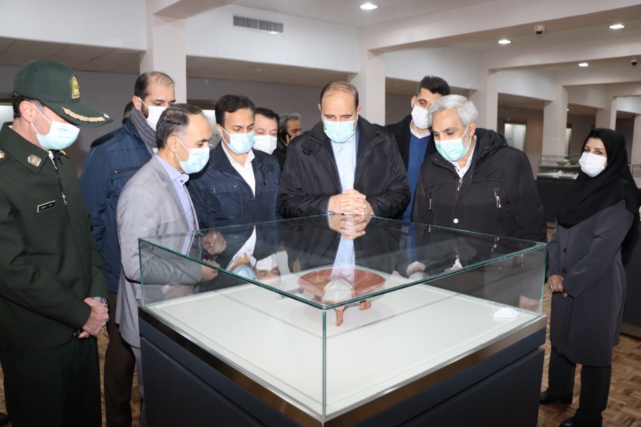 افتتاح نمایشگاه یافته‌های باستان‌شناختی روستای تاریخی سرند در موزه آذربایجان