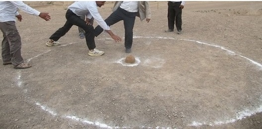 بازی محلی و سنتی «کلاه‌بردار» در زنجان
