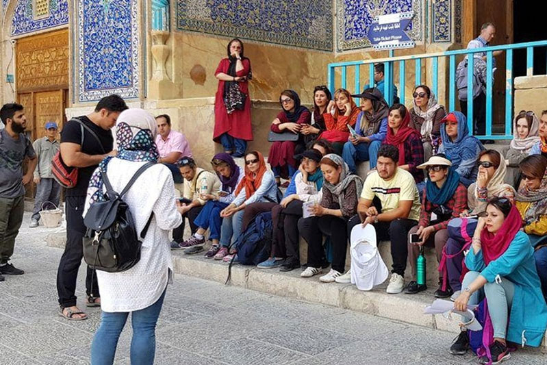 فعالیت بیش از 120 راهنمای گردشگری در مجموعه‌های تاریخی اصفهان