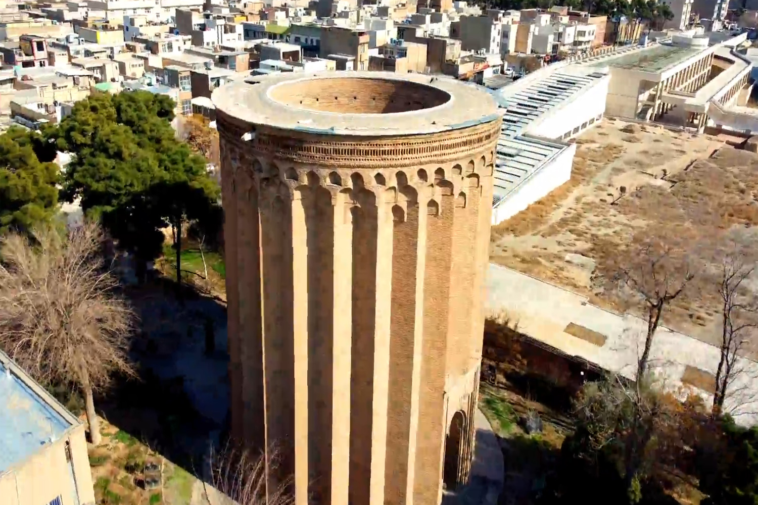 برج طغرل، یادگار ۸۰۰ ساله شهر ری