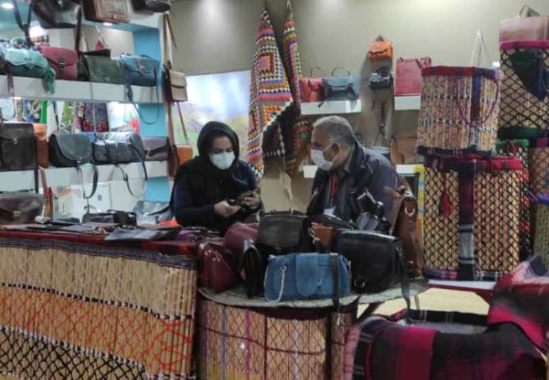 حضور صنعتگران ایلامی در اولین نمایشگاه تخصصی صنایع‌دستی حلبچه