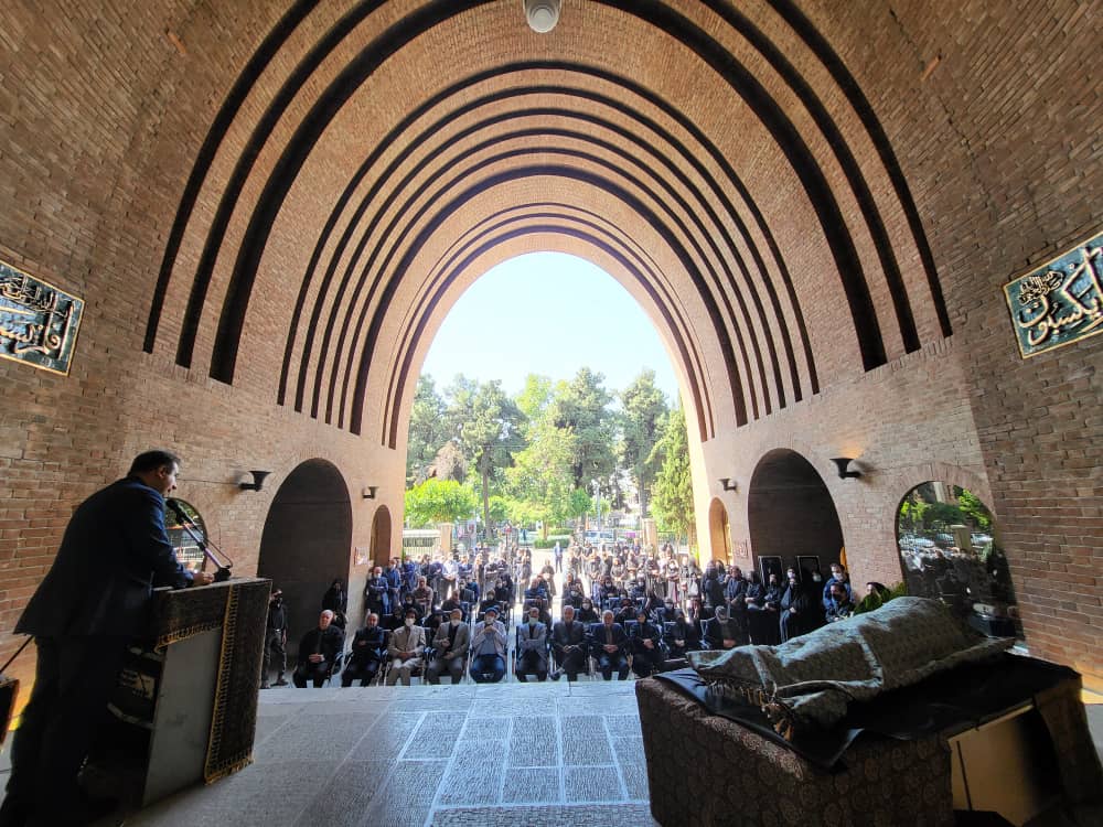 پیکر رئیس بخش حفاظت و مرمت موزه ملی ایران به خاک سپرده شد