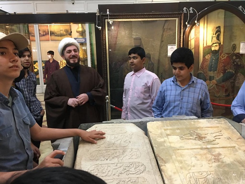 بازدید ۱۴هزار دانش‌آموز قمی از موزه حرم حضرت معصومه(س) 