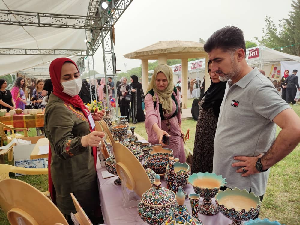 افتتاح نمایشگاه صنایع دستی جمهوری اسلامی ایران در حلبچه عراق