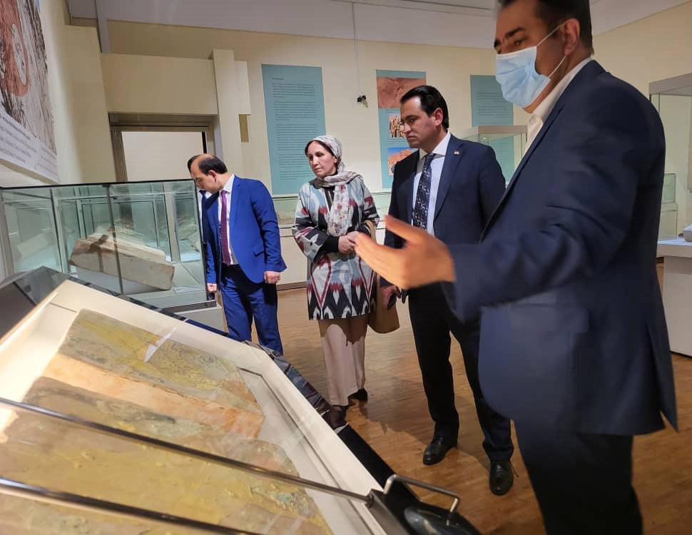 بازدید معاون رئیس کمیته رشد گردشگری تاجیکستان از موزه ملی ایران