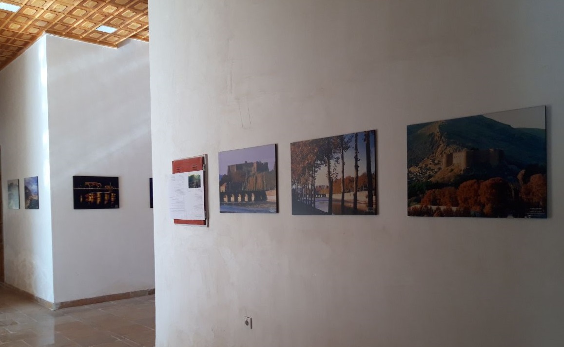 برگزاری نمایشگاه عکس در قلعه فلک‌الافلاک لرستان