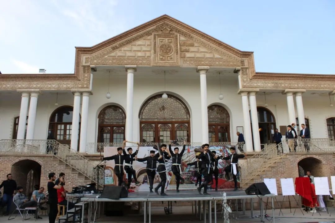 اجرای زنده آیین‌های سنتی میراث ناملموس آذربایجان شرقی در محوطه موزه قاجار