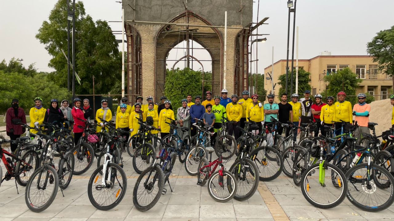 برگزاری همایش دوچرخه‌سواری سایکل توریست‌ها در بوشهر
