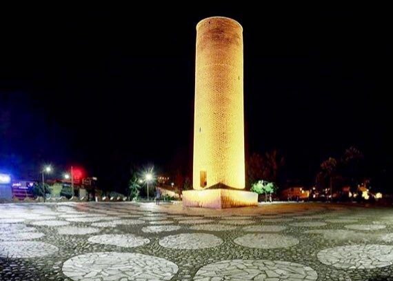 مناره آجری، بنایی تاریخی در دل خرم‌آباد