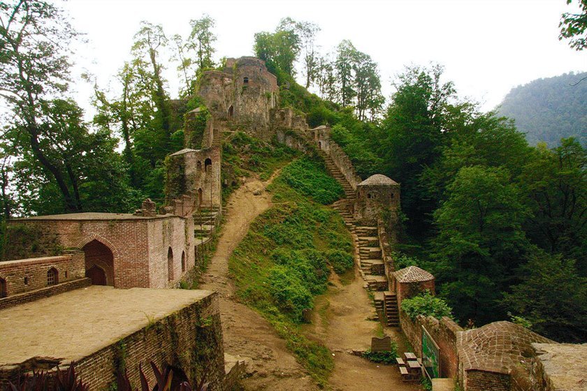 قلعه رودخان دژی کهن با قدمتی 1500ساله