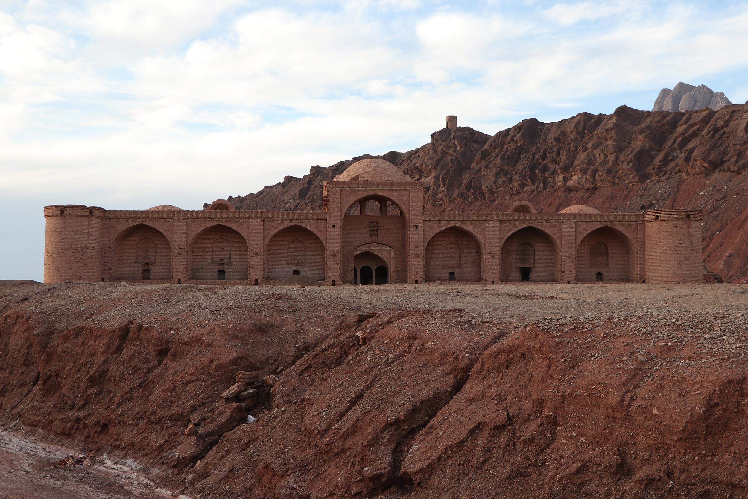 کاروانسرای چاه کوران، بنایی ماندگار از دوره قاجار