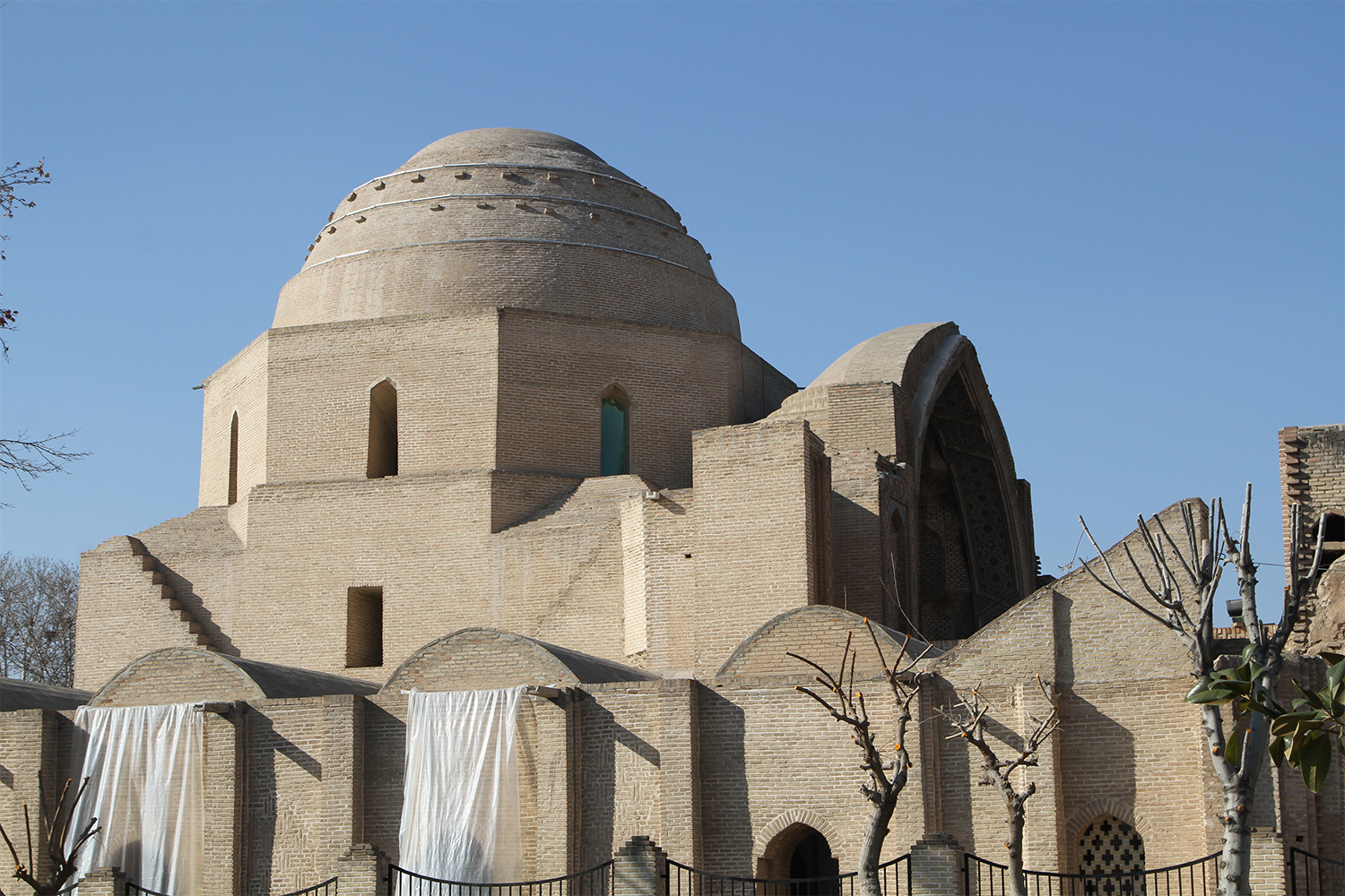 شکوه هنر ایرانی اسلامی در مسجد جامع ورامین