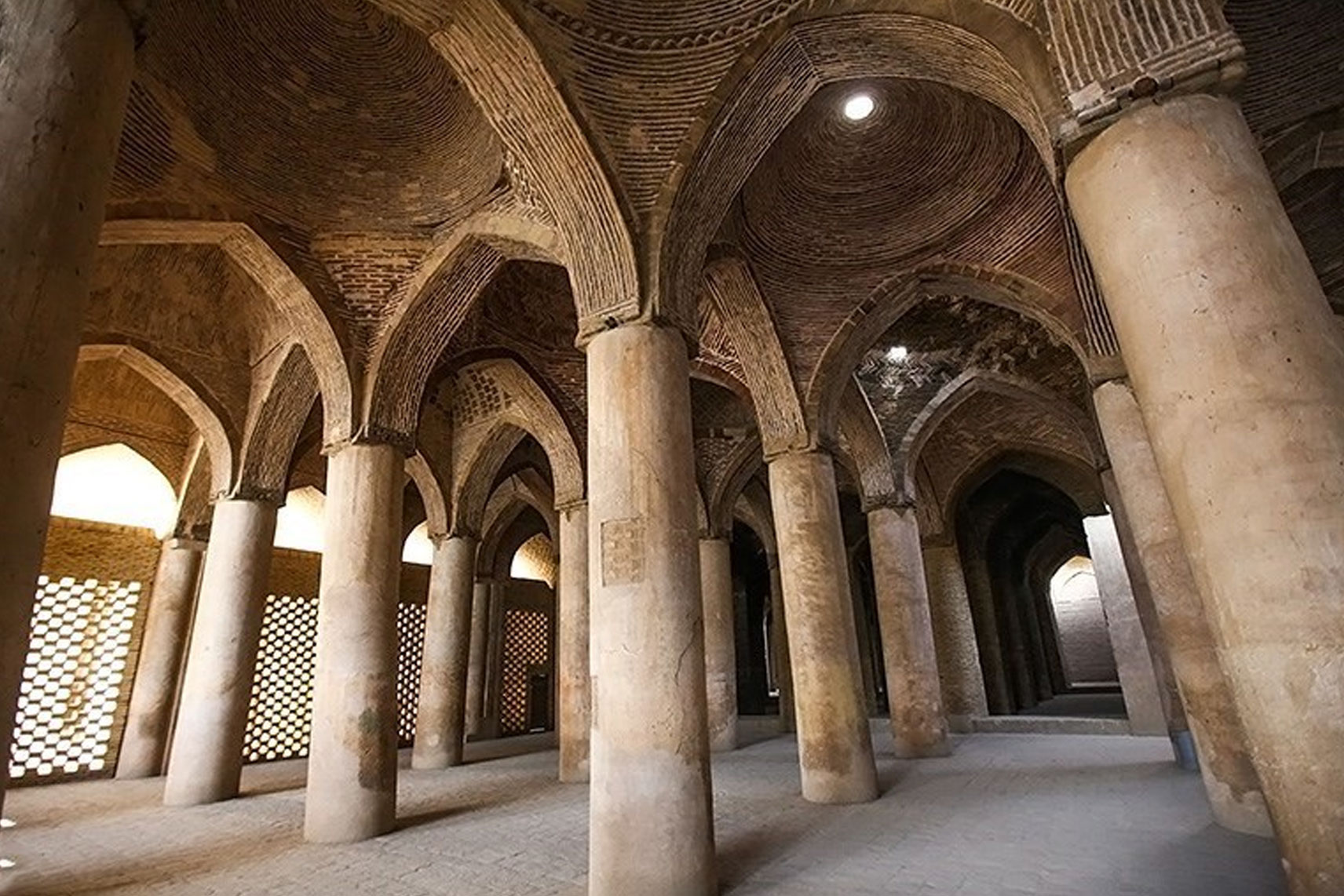 مسجد جامع عتیق اصفهان، اولین مسجد کهن جهان اسلام