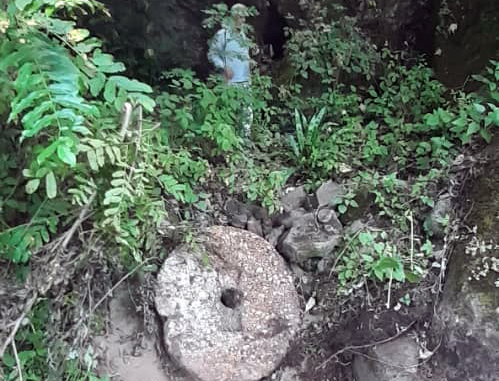 شناسایی 5 گورستان و یک آسیاب تاریخی در آستارا