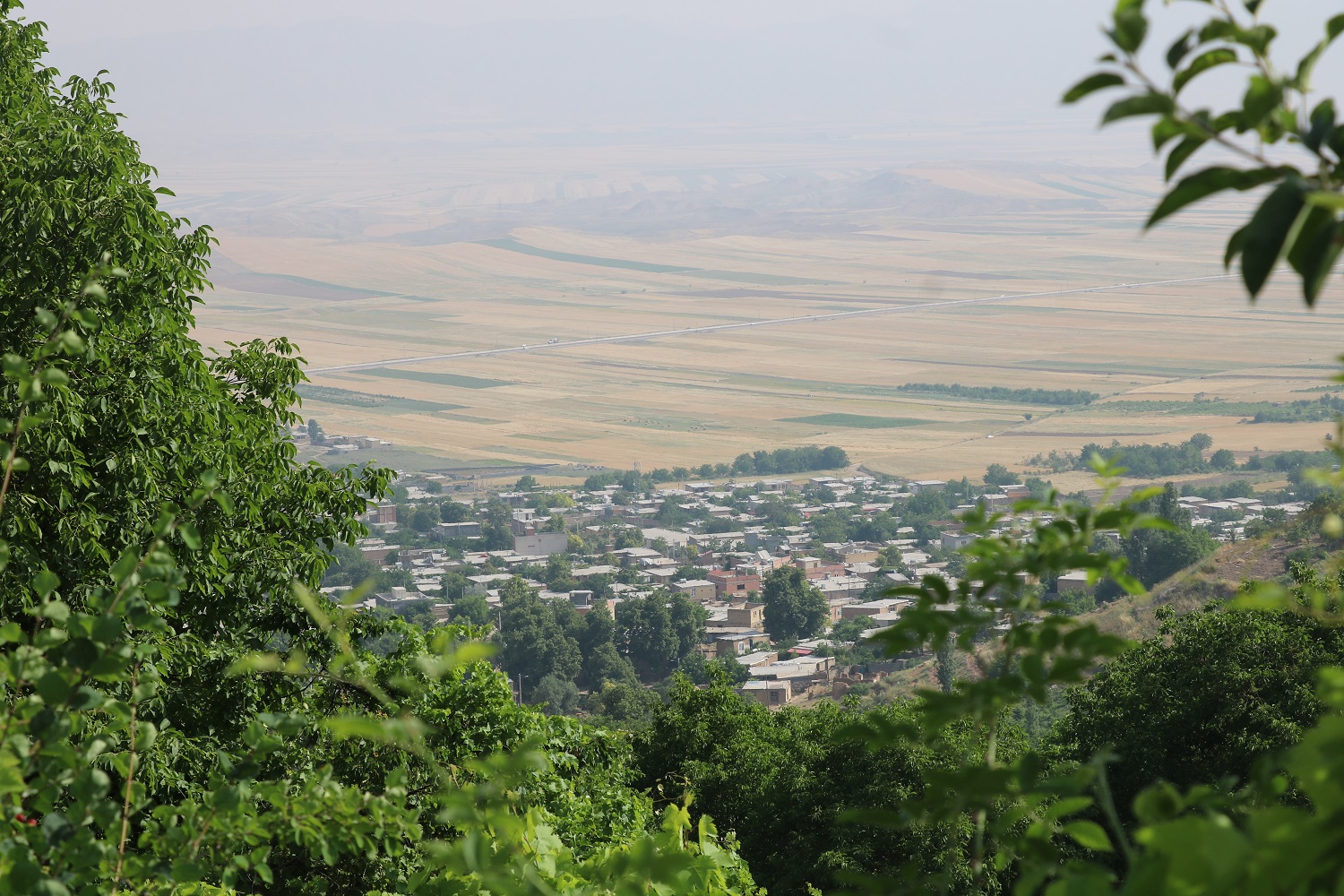 طبیعت چشم‌نواز روستای کشانک مانه و سملقان