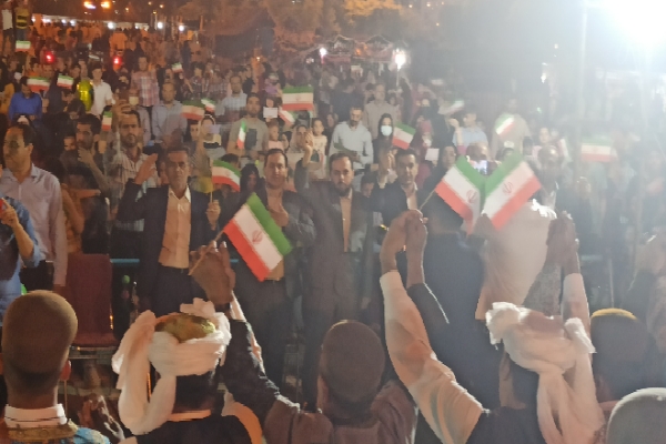 سرود «سلام فرمانده» با حضور اقوام عشایر ایران در یاسوج برگزار شد