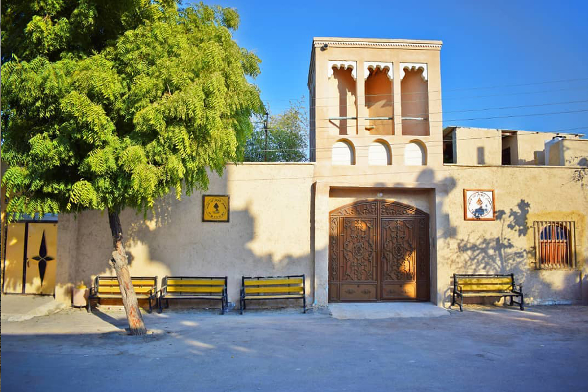 اقامتگاه بوم‌گردی و موزه ناخدا علی در لافت