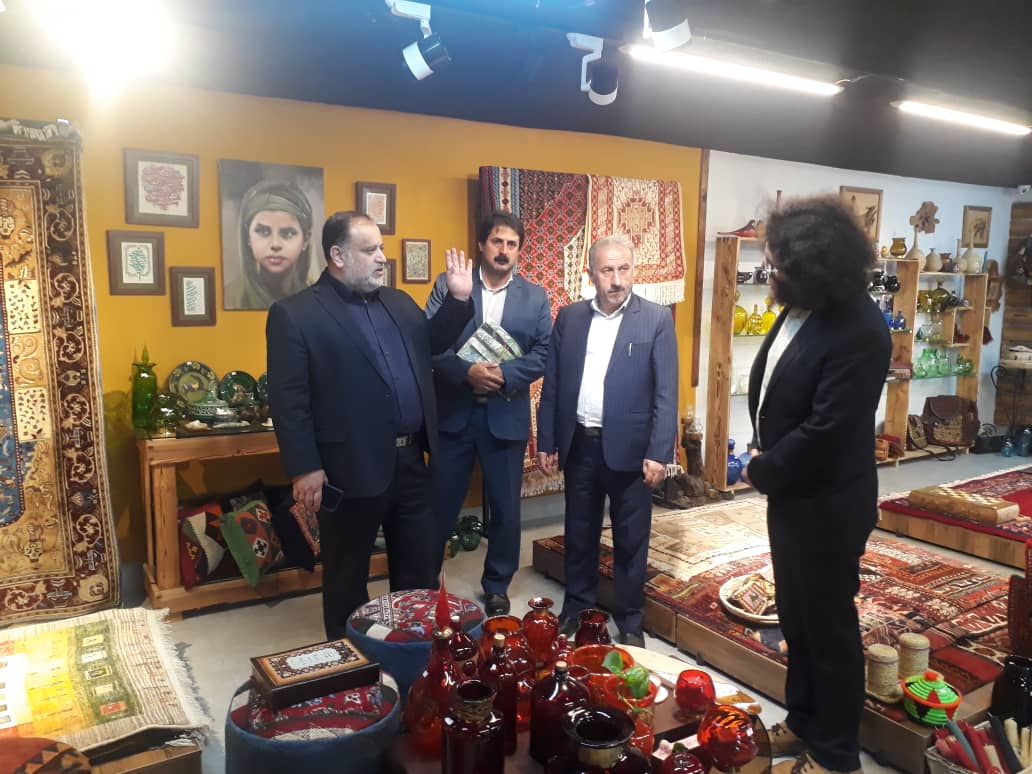 افتتاح پنجمین فروشگاه صنایع‌دستی و تولیدات خانگی در شهرستان لاهیجان