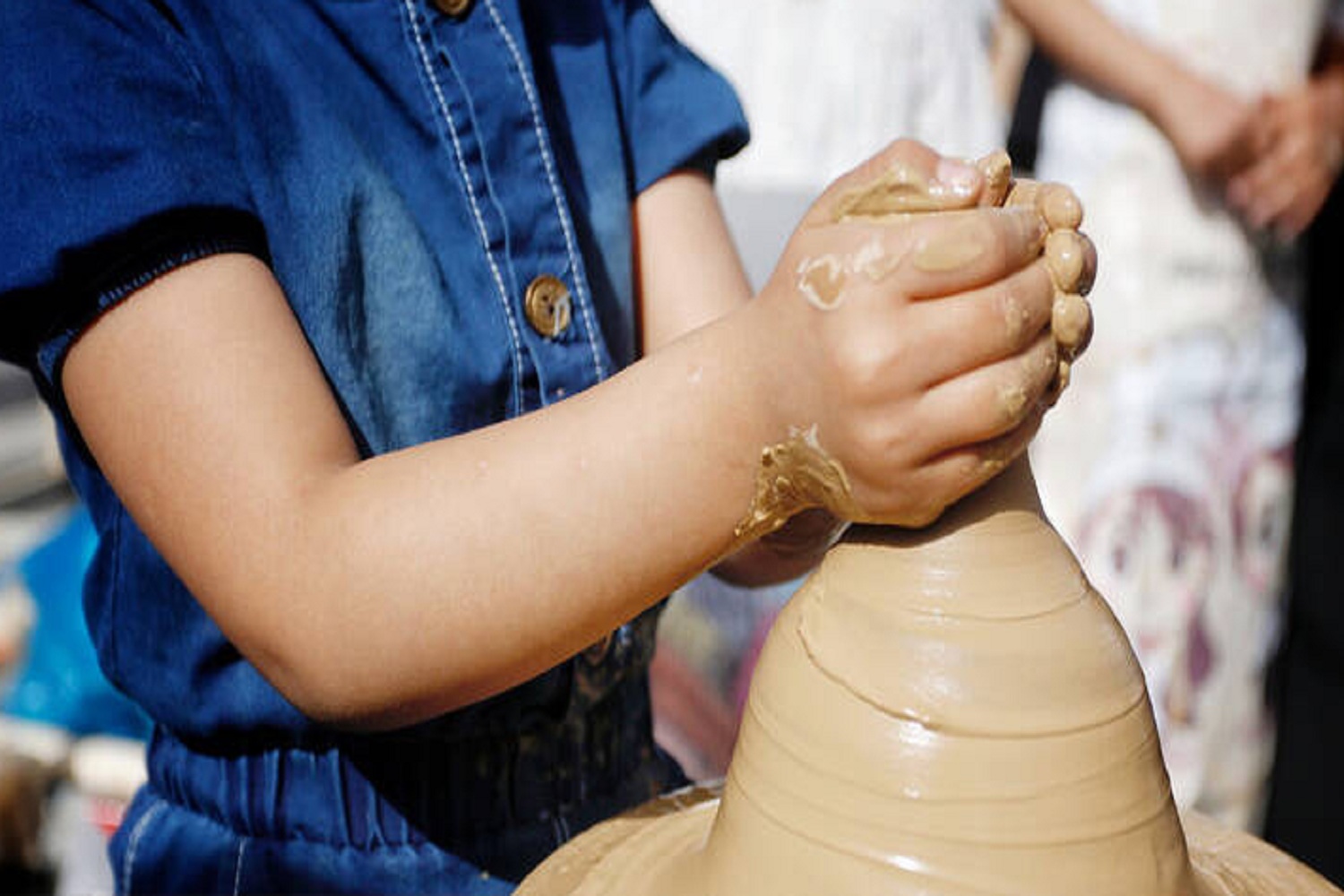 طرح مهارت‌ورزی صنایع‌دستی کودکان در قرچک برگزار‌ ‌می‌شود