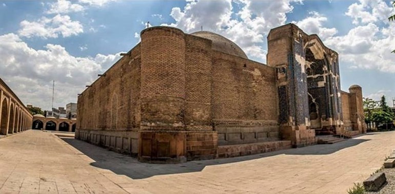 سامان‌دهی ورودی و محوطه مسجد کبود تبریز