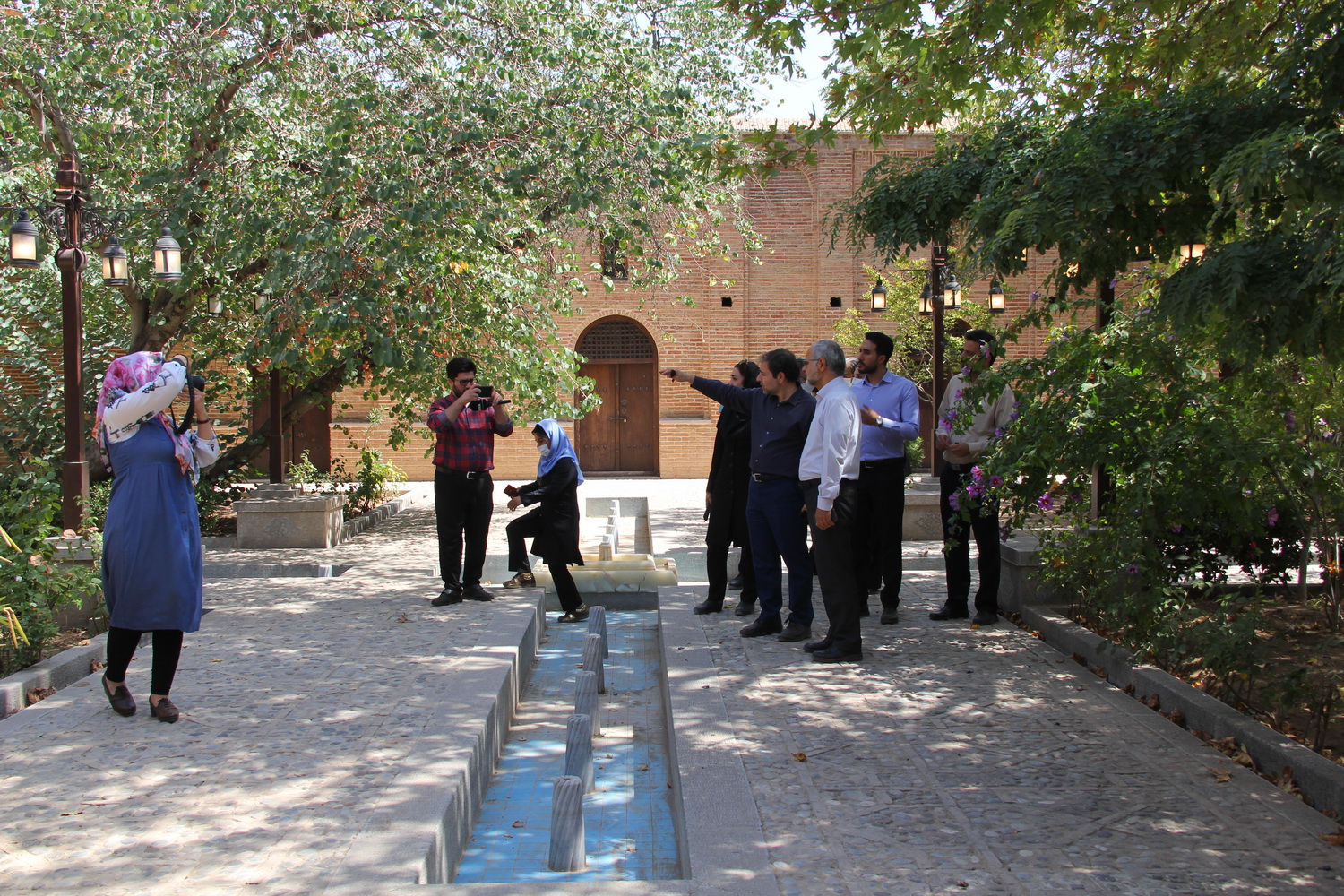 بازدید مدیر عامل صندوق توسعه و احیای کشور از بناهای تاریخی واگذار شده و پروژه‌های در حال اجرای شهر قزوین