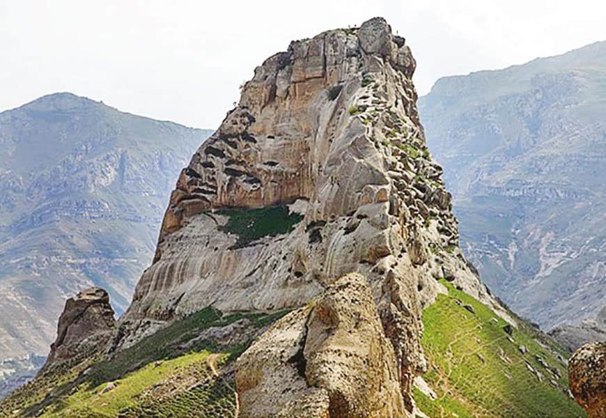 طبیعت بکر و سحرانگیز قلعه پشتو هوراند