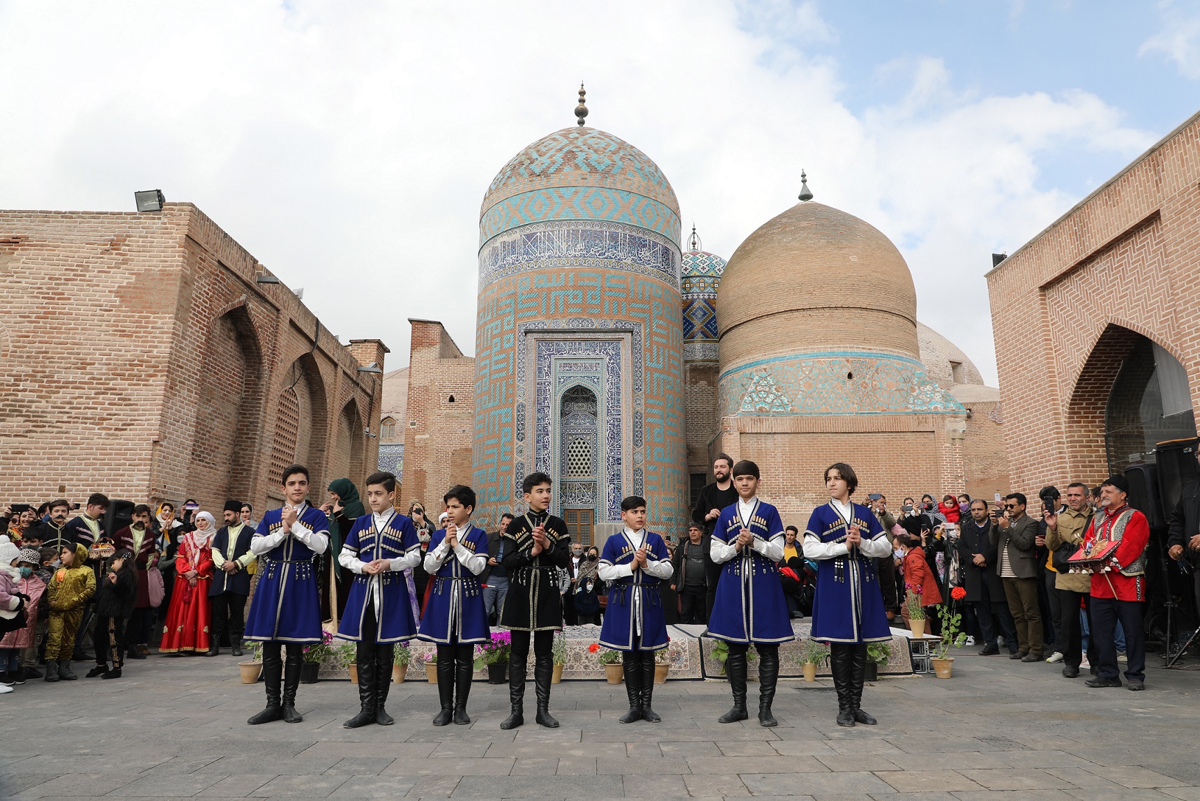 شب‌های فرهنگی اردبیل در چند استان برگزار می‌شود