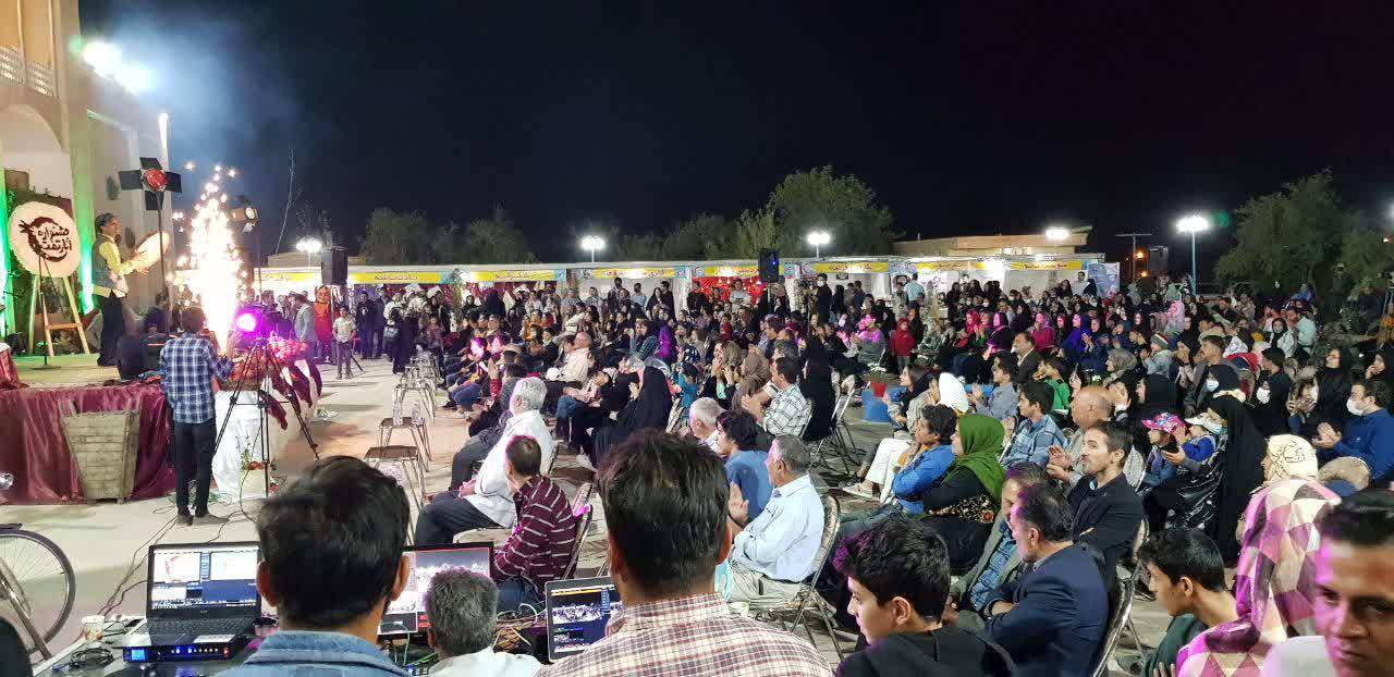 تفت میزبان جشنواره انار شد
