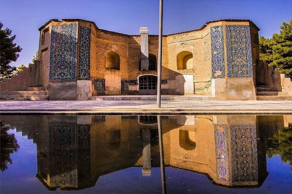 درهای باغ «بیرم آباد» به روی گردشگران باز شد/ این باغ 480 ساله به سبک صفوی ساخته شده است