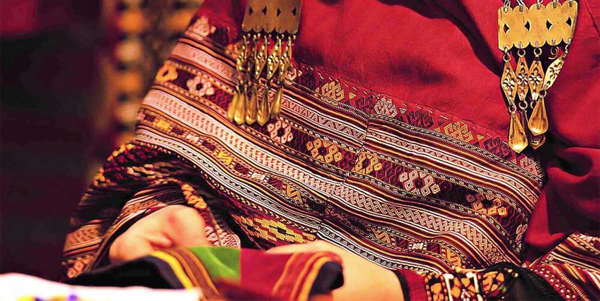 بررسی مردم‌شناختی سوزن‌دوزی و نقوش آن در بین زنان ترکمن