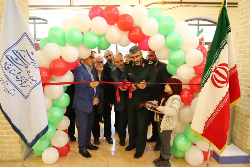 افتتاح نمایشگاه تولیدات صنایع‌دستی به مناسبت هفته بسیج در زنجان