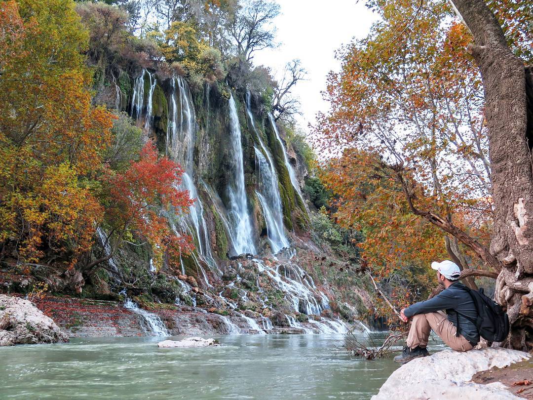 حال و هوای پاییزی آبشار بیشه خرم‌آباد
