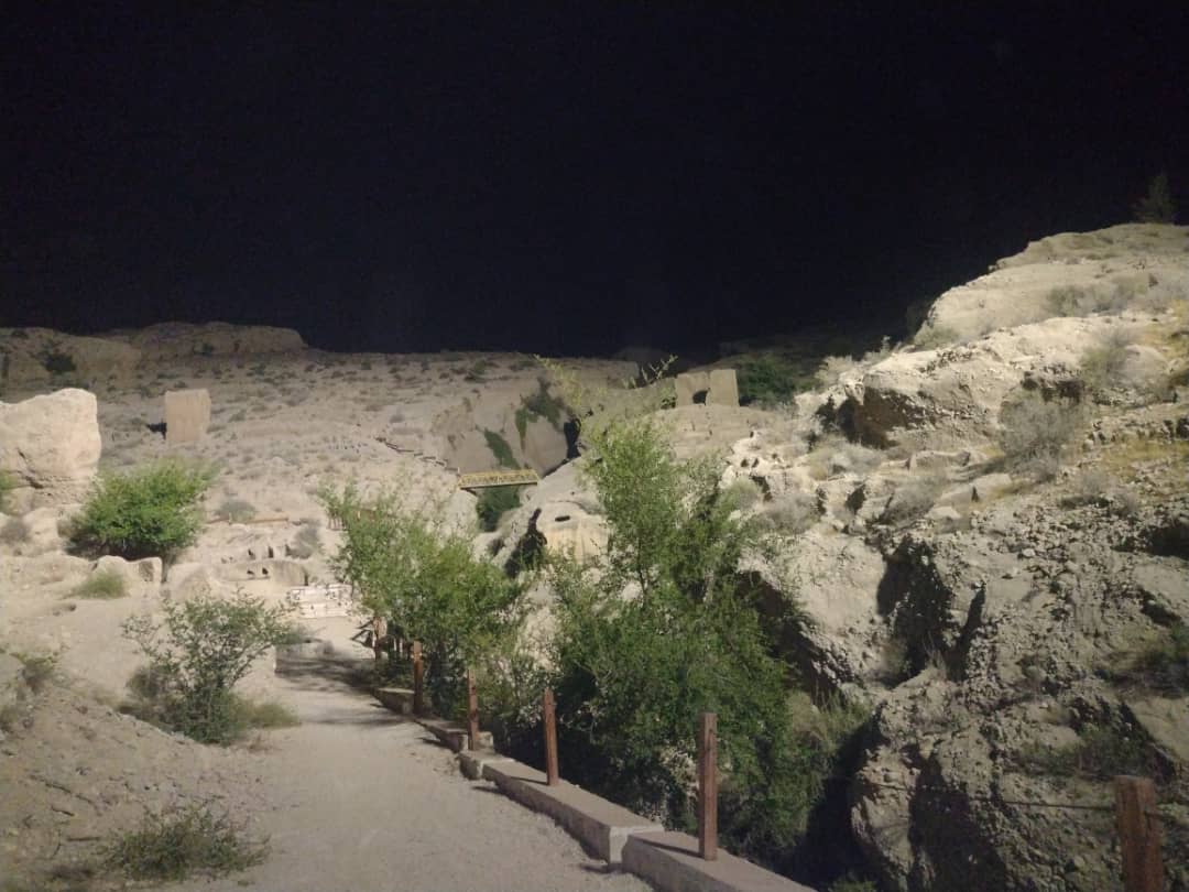 اتمام پروژه روشنایی دره باستانی لیر سیراف بوشهر