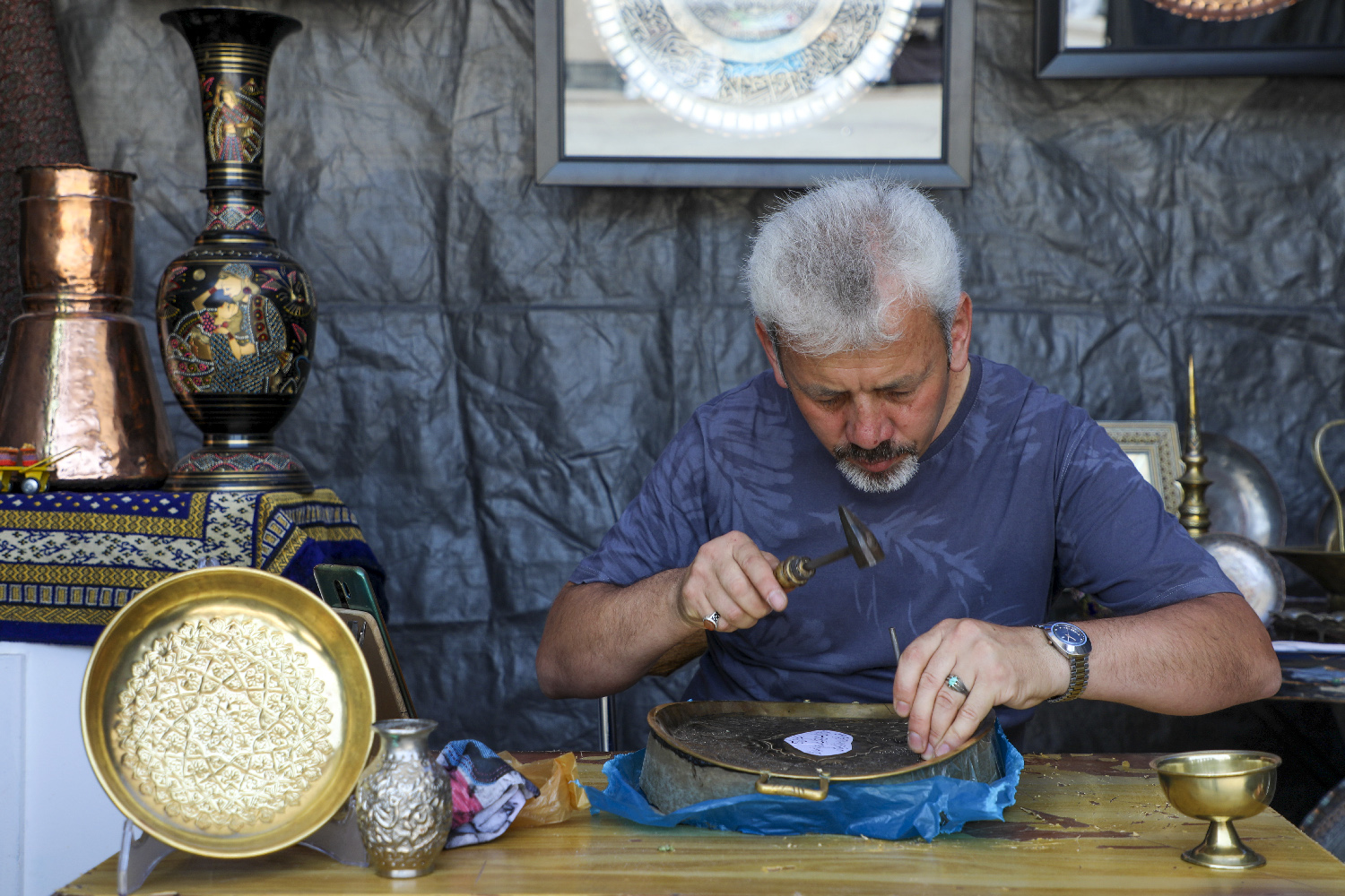 تلالو هنر در دستان صنعتگران اردبیلی