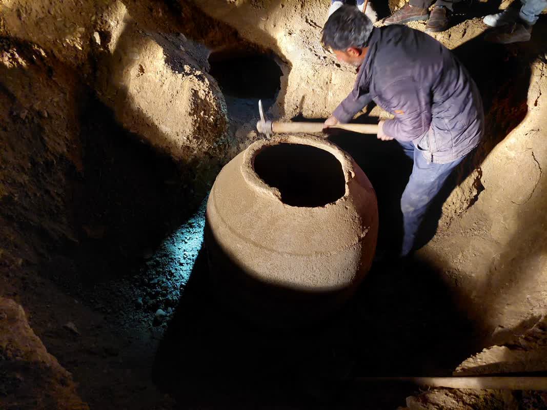 کشف خمره‌های مربوط به دوره ساسانی در ارومیه