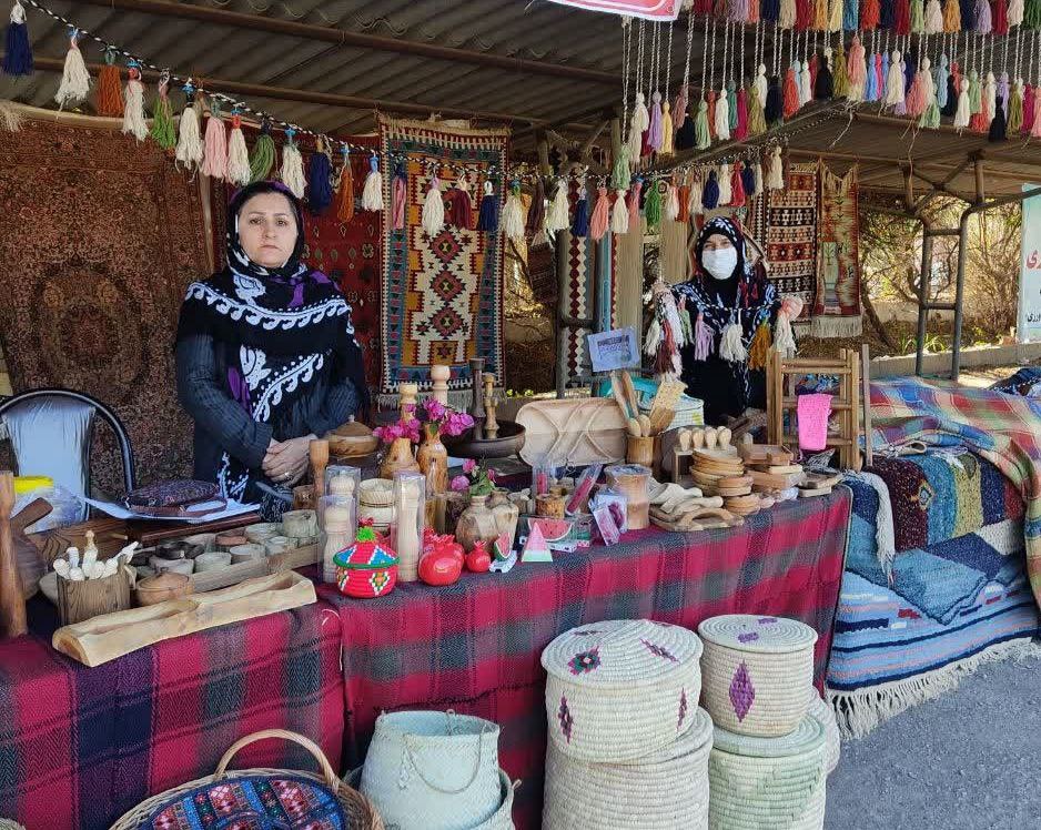 حضور صنعتگران اندیمشک در نمایشگاه صنایع‌دستی جهاد کشاورزی خوزستان